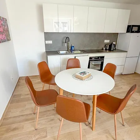 Apartment Southview & Parking *