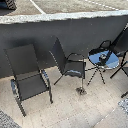 Southview & Parking Apartment *