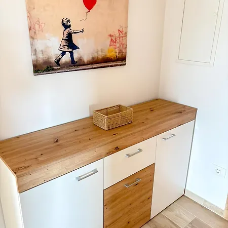 Southview & Parking Apartment *