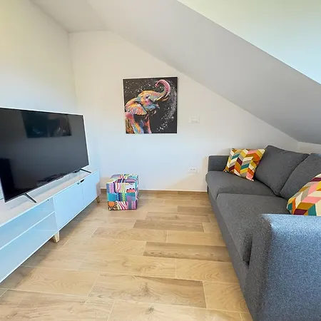 Southview & Parking Apartment *