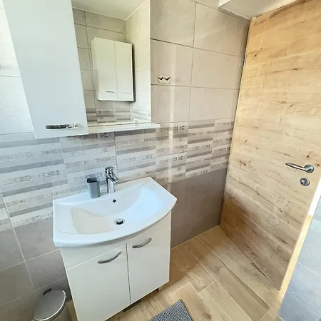 Southview & Parking Apartment
